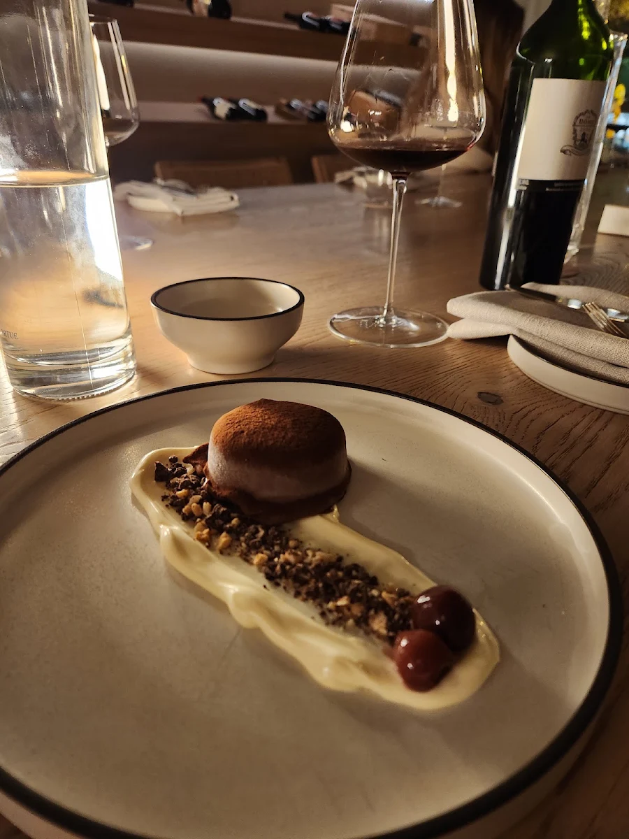Food & drink, Atelier Wine Bar