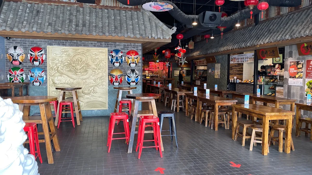Vibe, 8 Street Harbour Town 八號胡同