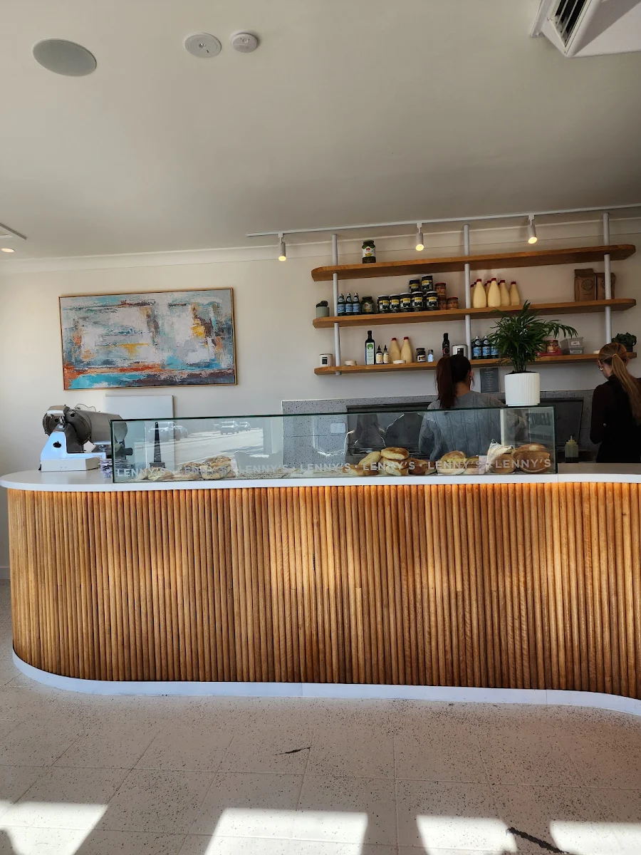 Vibe, Lenny's Bagel Deli & Coffee