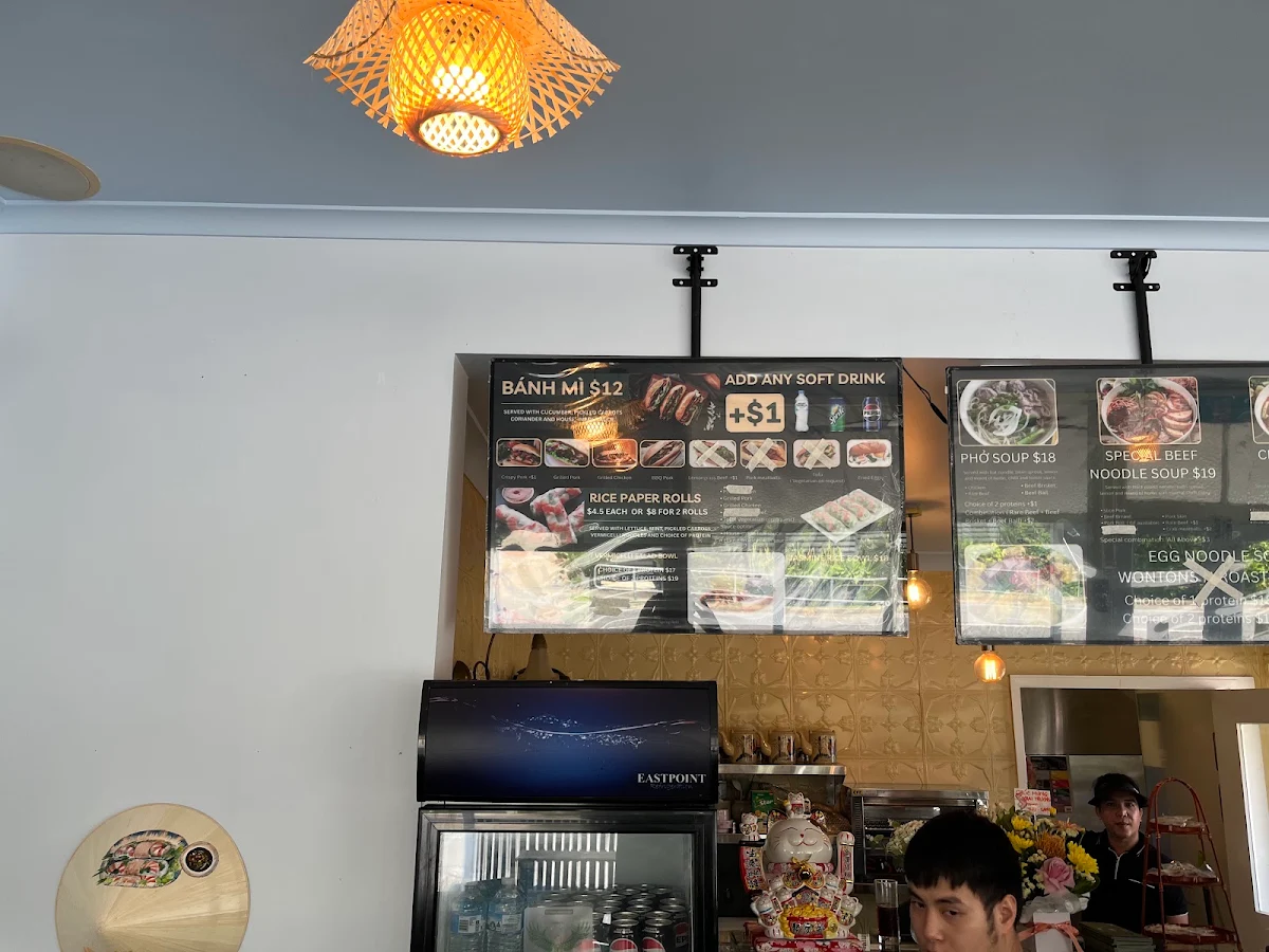 Menu, Viet Iconic