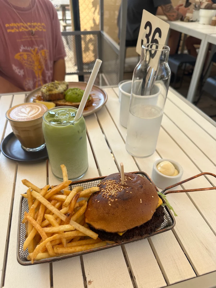 Food & drink photo 4