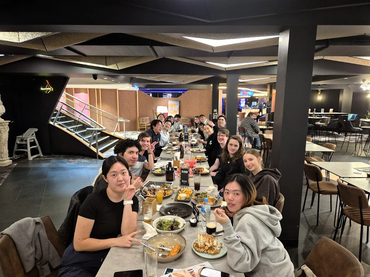 Vibe, Issho Sushi - Clayfield