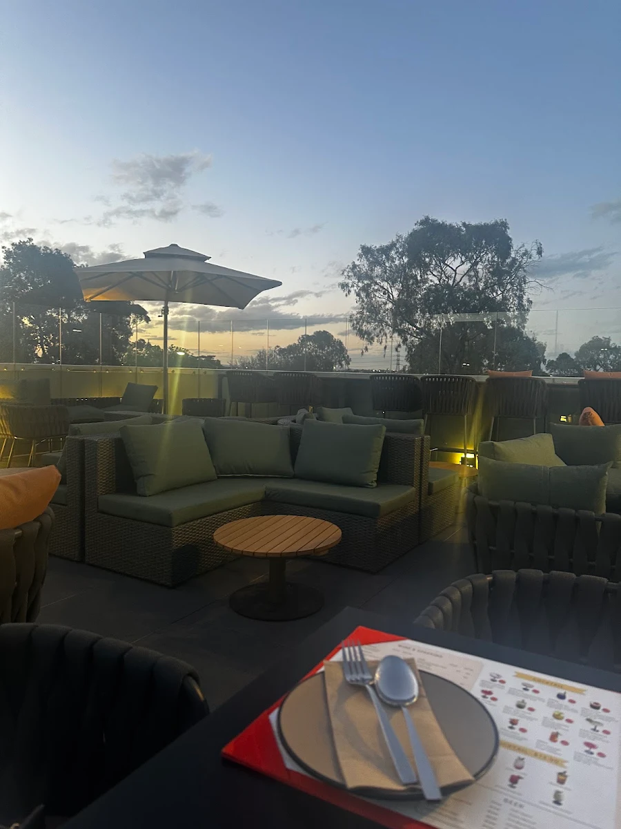 Vibe, Uday Restaurant & Rooftop Bar