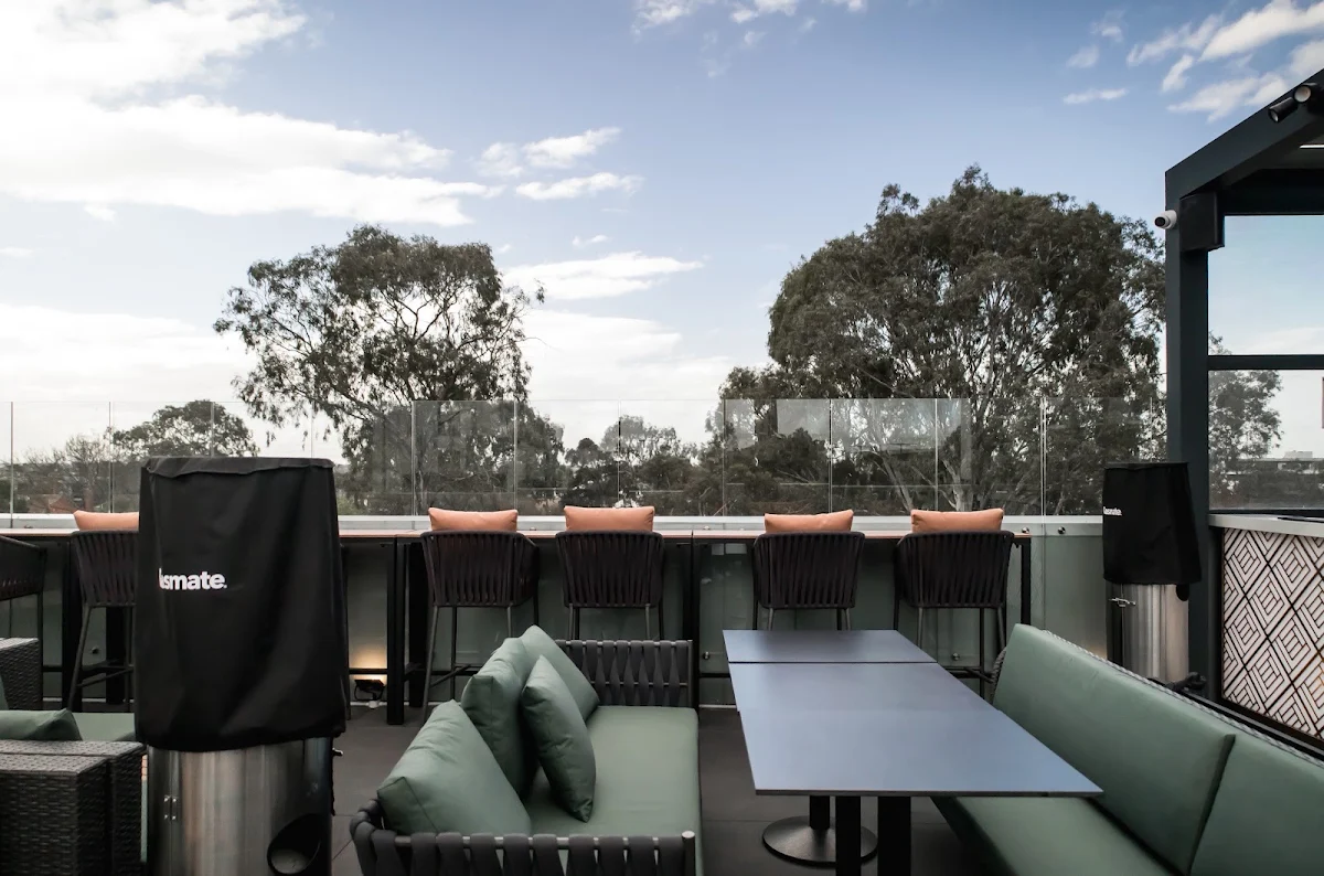 Vibe, Uday Restaurant & Rooftop Bar