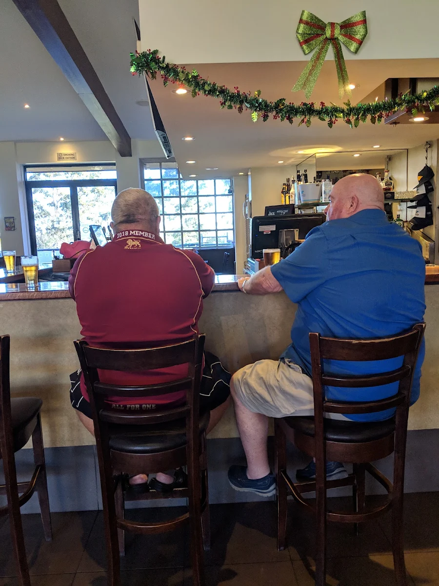 Vibe, Plough Hotel