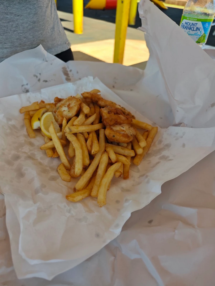 Food & drink, Earth & Sea Treats