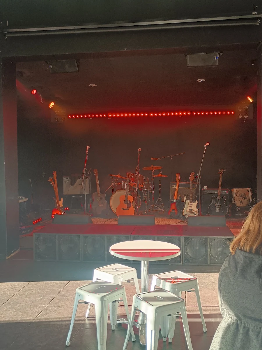 Vibe, The Servo - Port Kembla