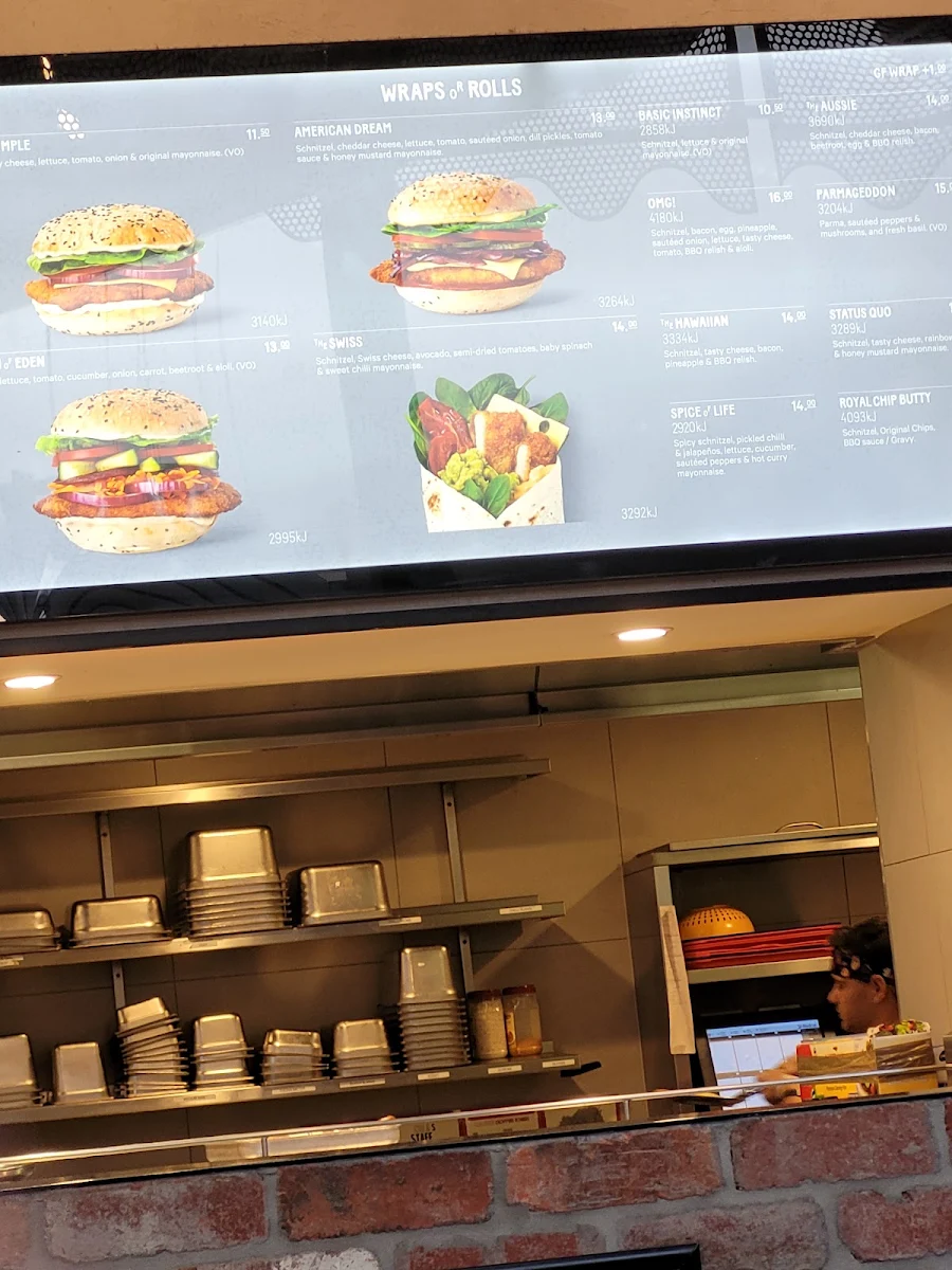 Menu, Schnitz Charlestown Square