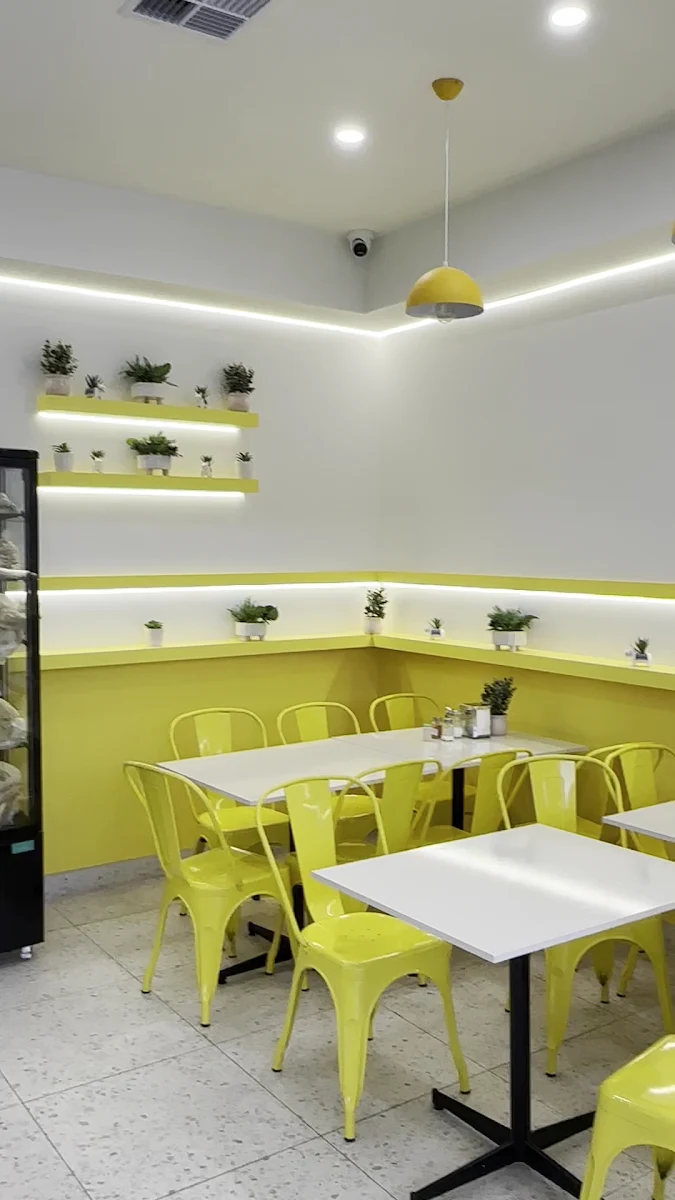 Vibe, TOWN BAKERY