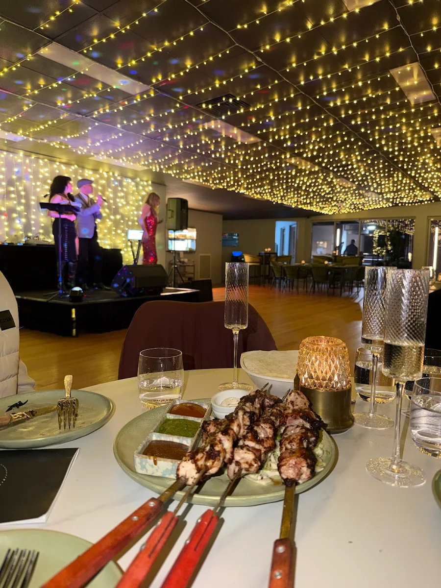 Food & drink, Dacha Bar & Grill