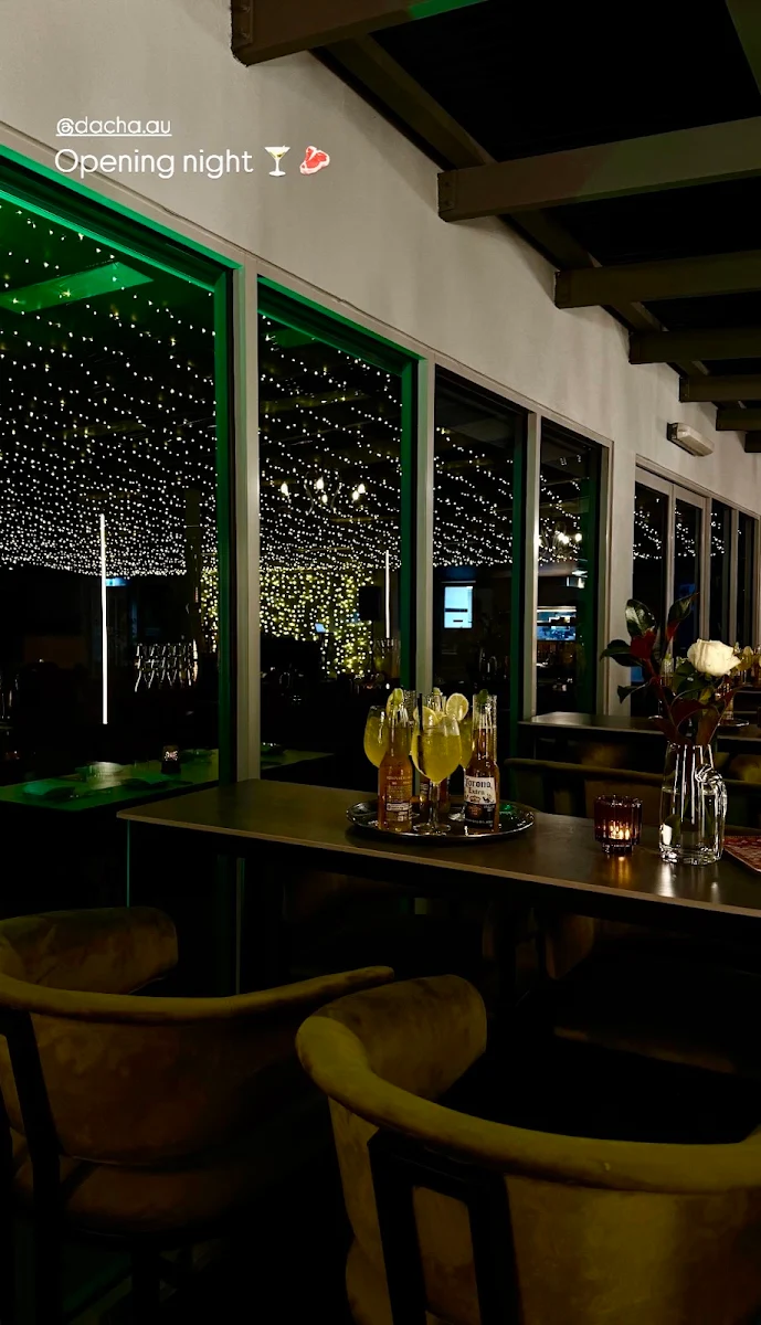 Vibe, Dacha Bar & Grill