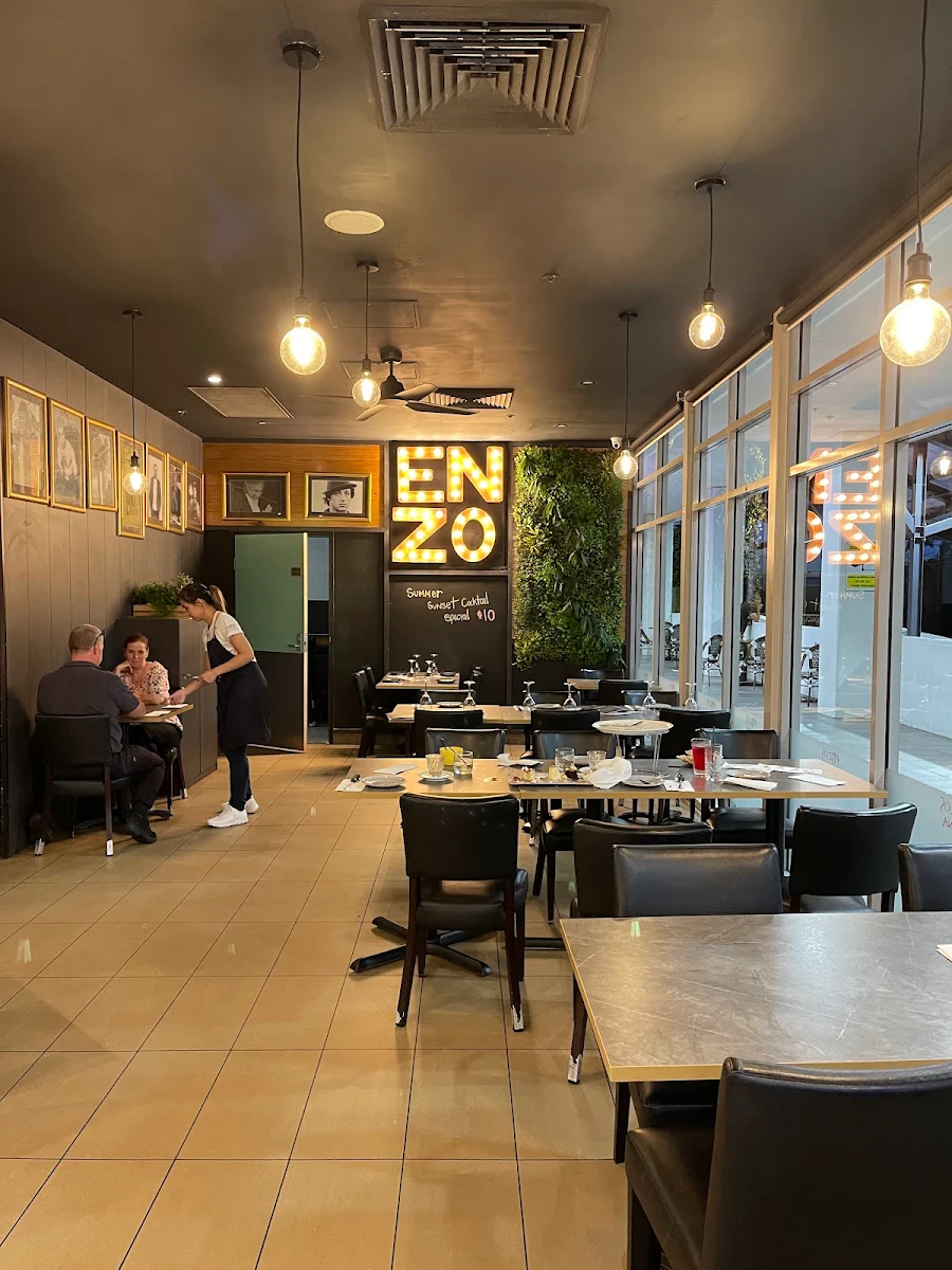Vibe, Enzo's Cucina