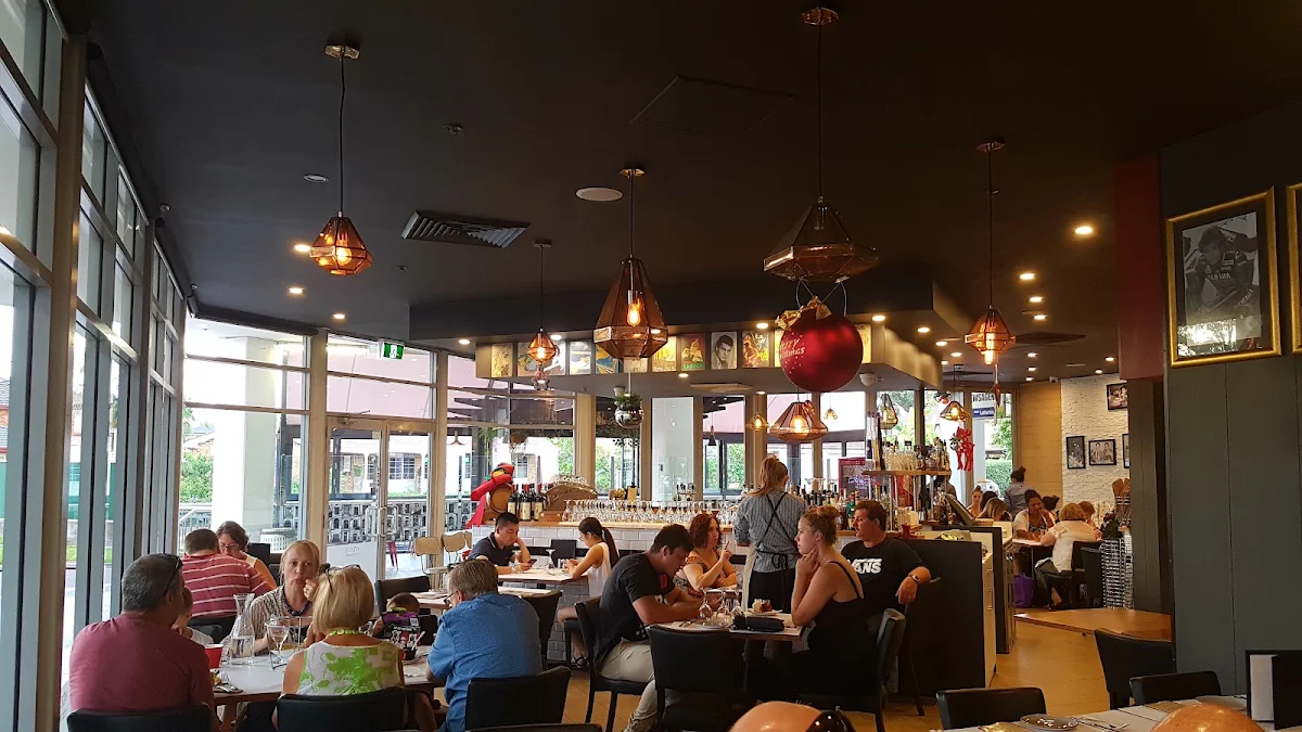 Vibe, Enzo's Cucina
