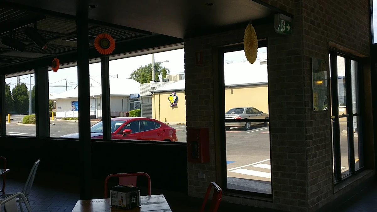 Vibe, Guzman y Gomez - Toowoomba South