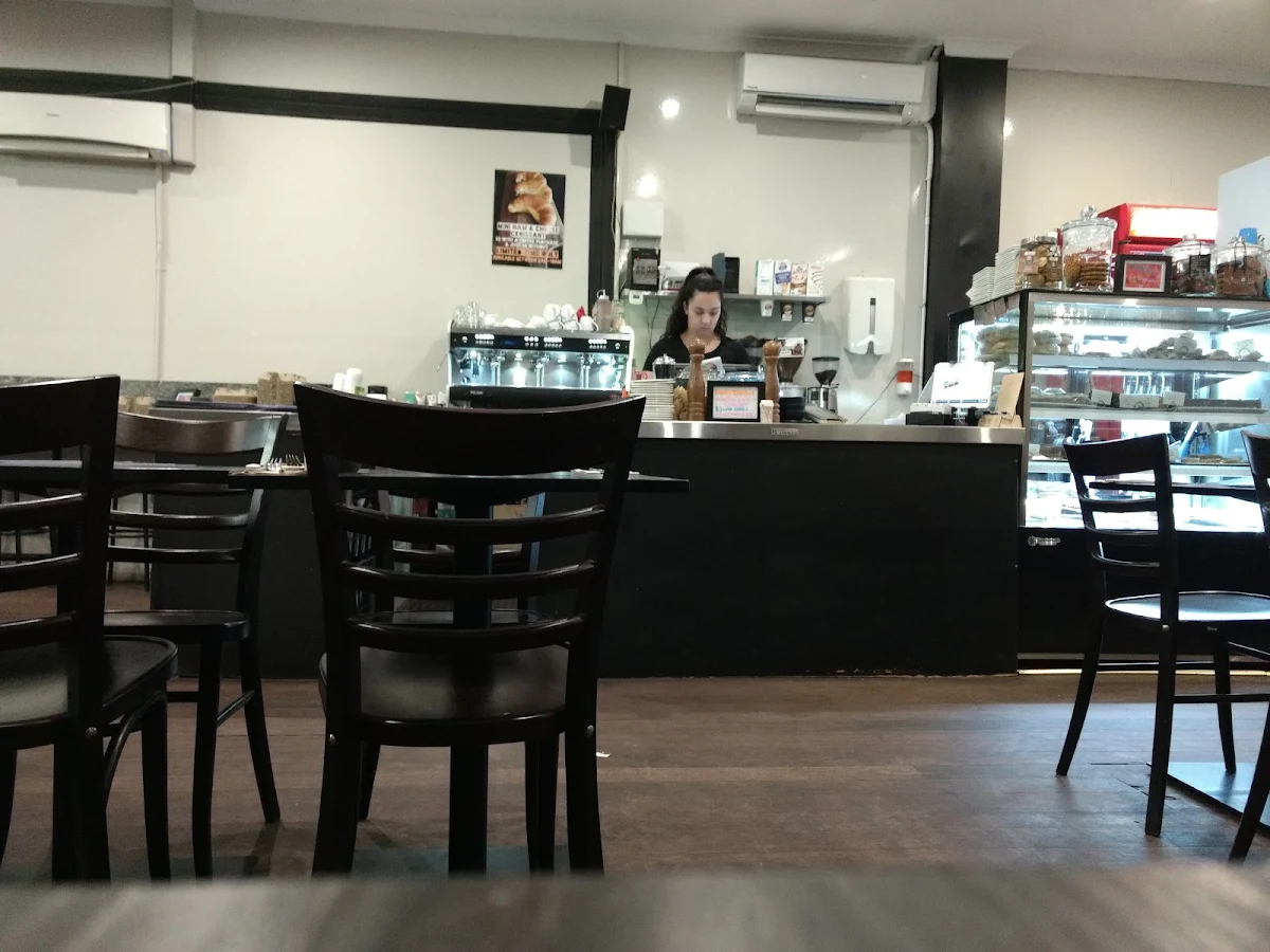 Vibe, Italian Riley's Cafe Restaurant changed to TAVOLA MOUNT PLEASANT