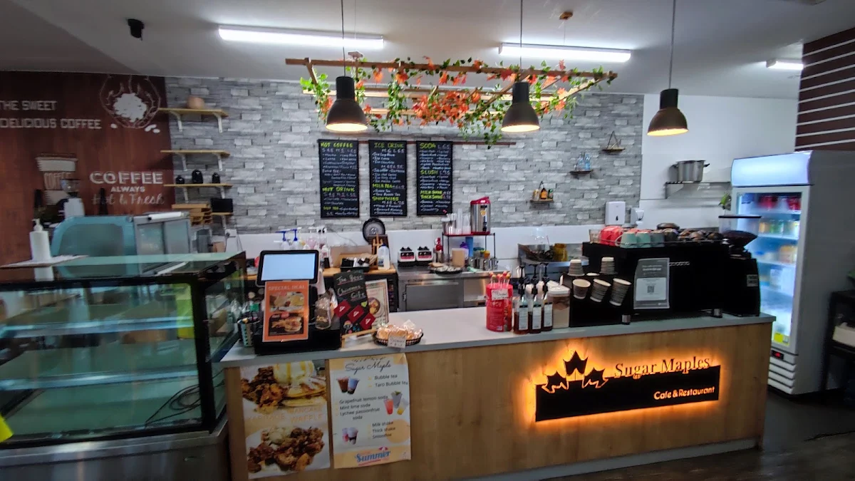 Vibe, Sugar Maple Japanese Restaurant & Cafe