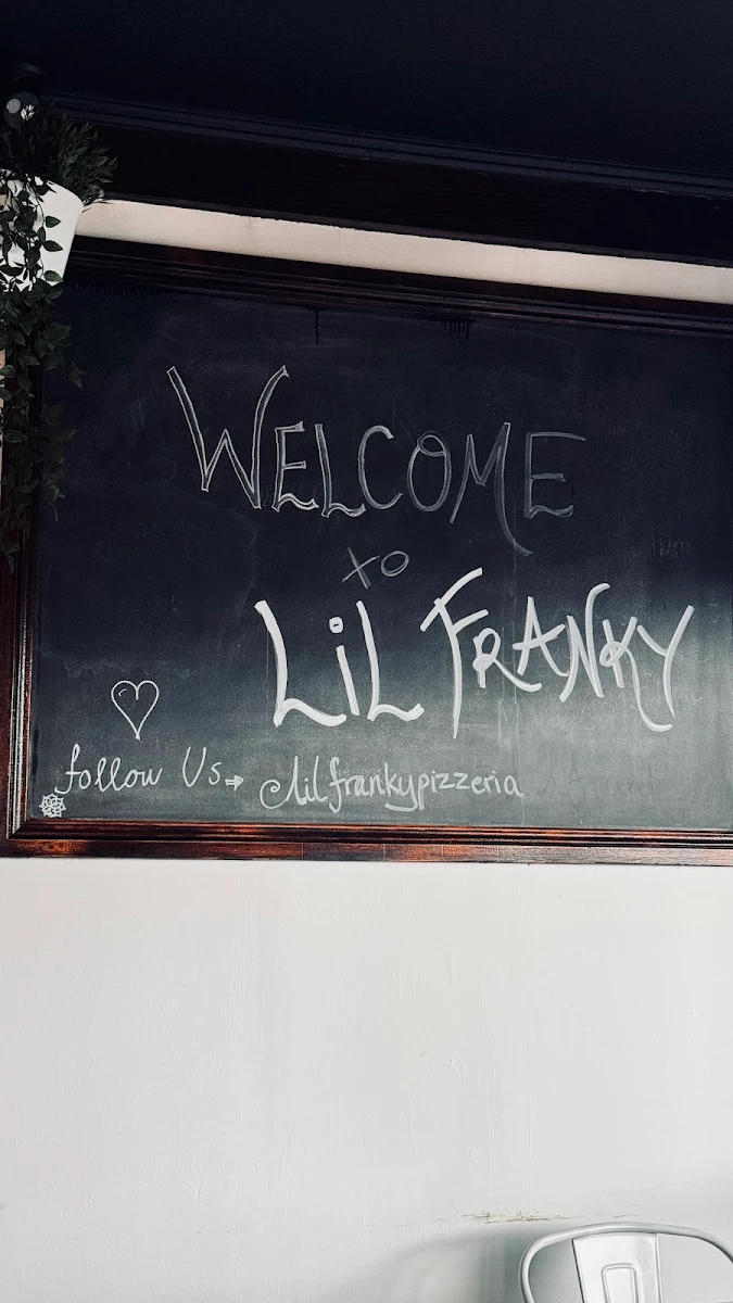 Menu, Lil Franky Pizzeria