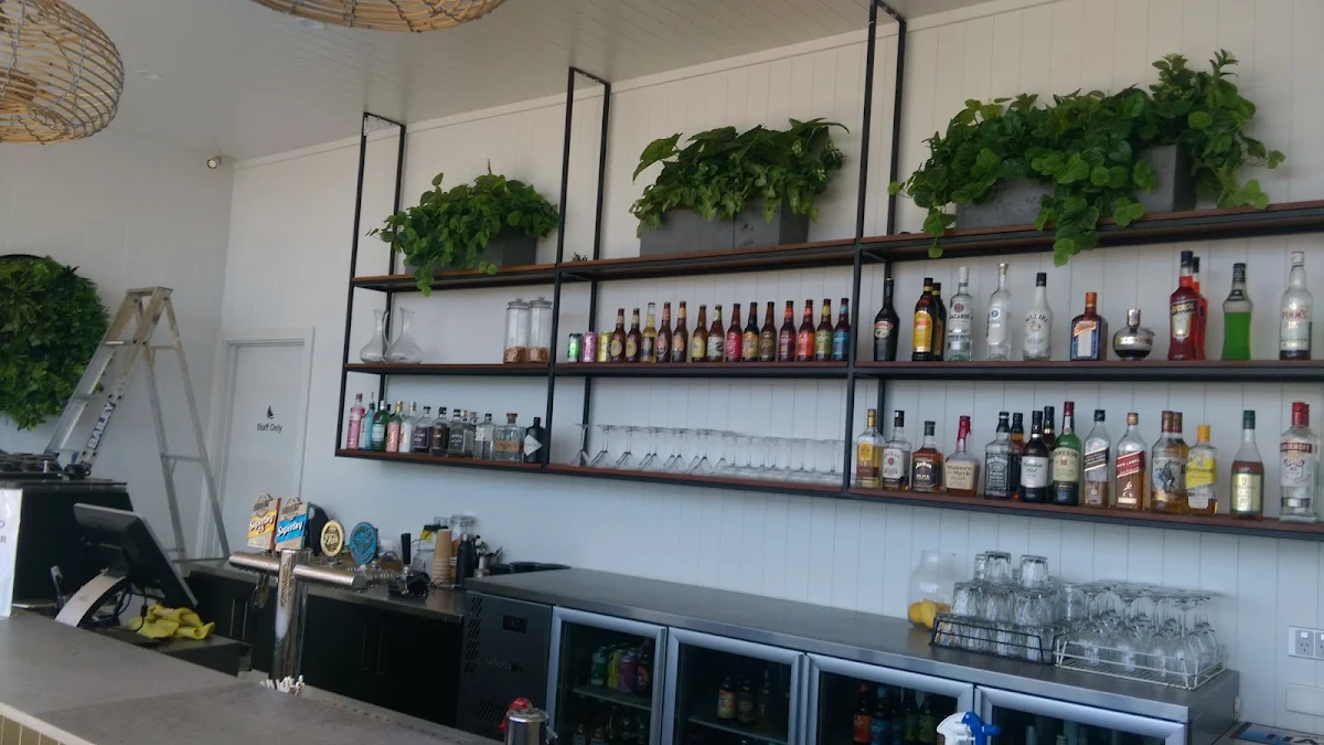Vibe, Ventnor Hotel