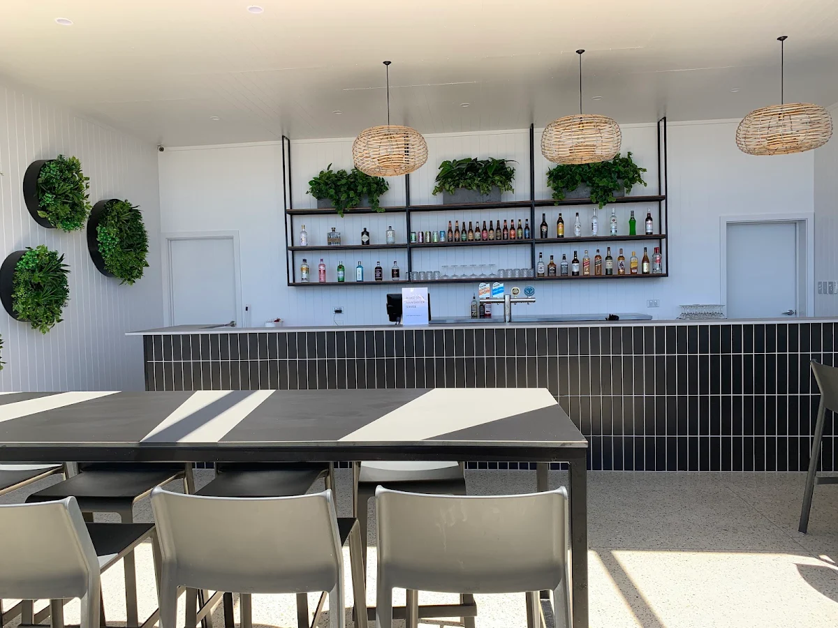 Vibe, Ventnor Hotel