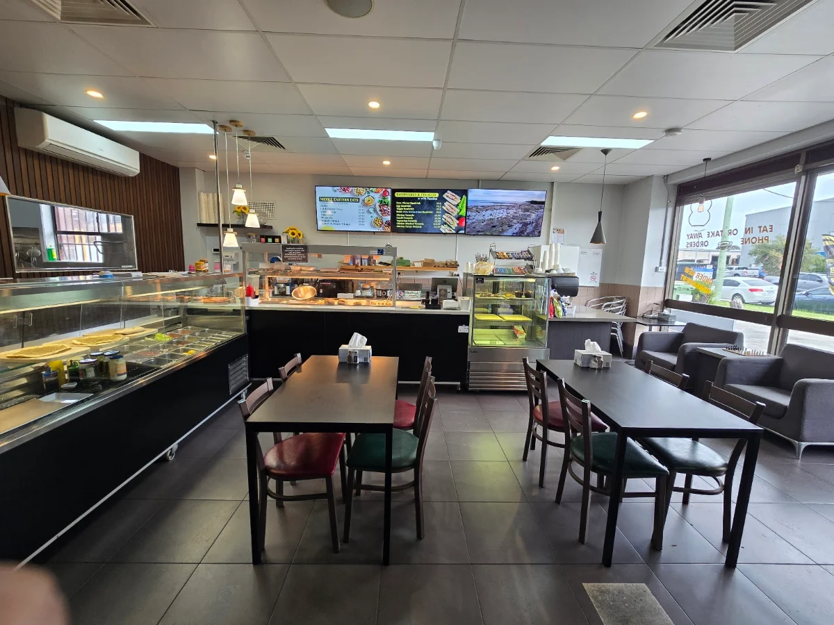 Vibe, Lil Mocha Cafe & Restaurant