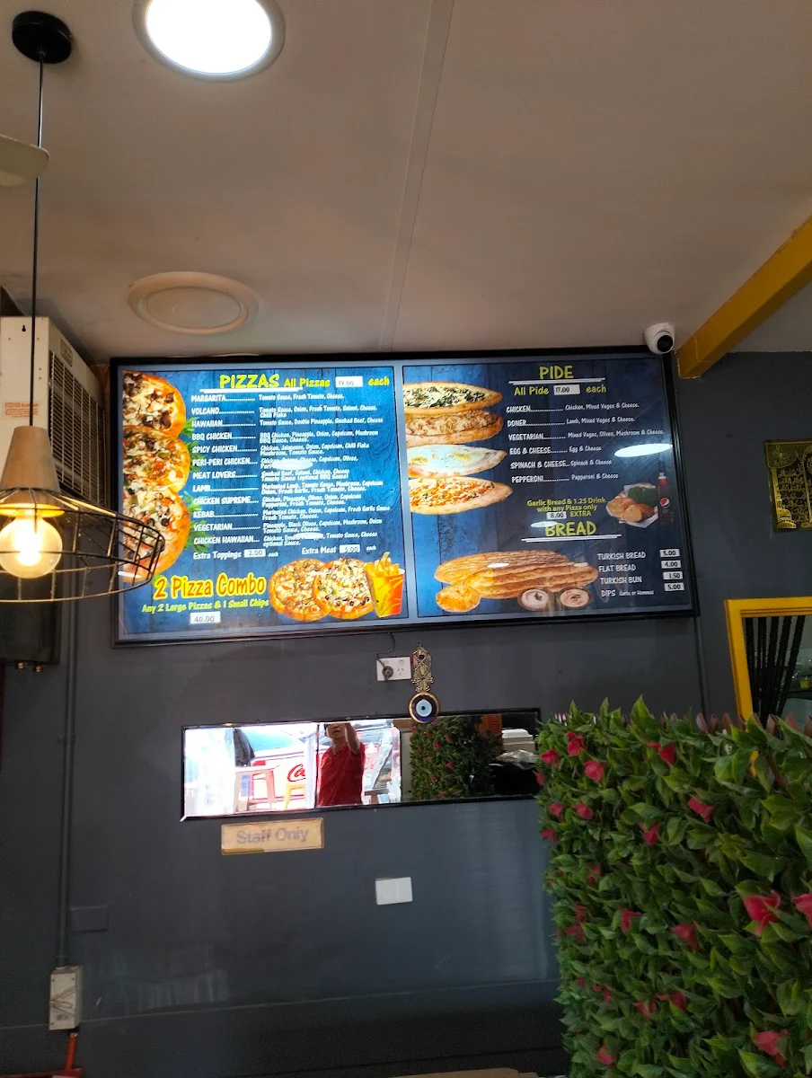Menu, Aladdin's Pizza & Kebabs