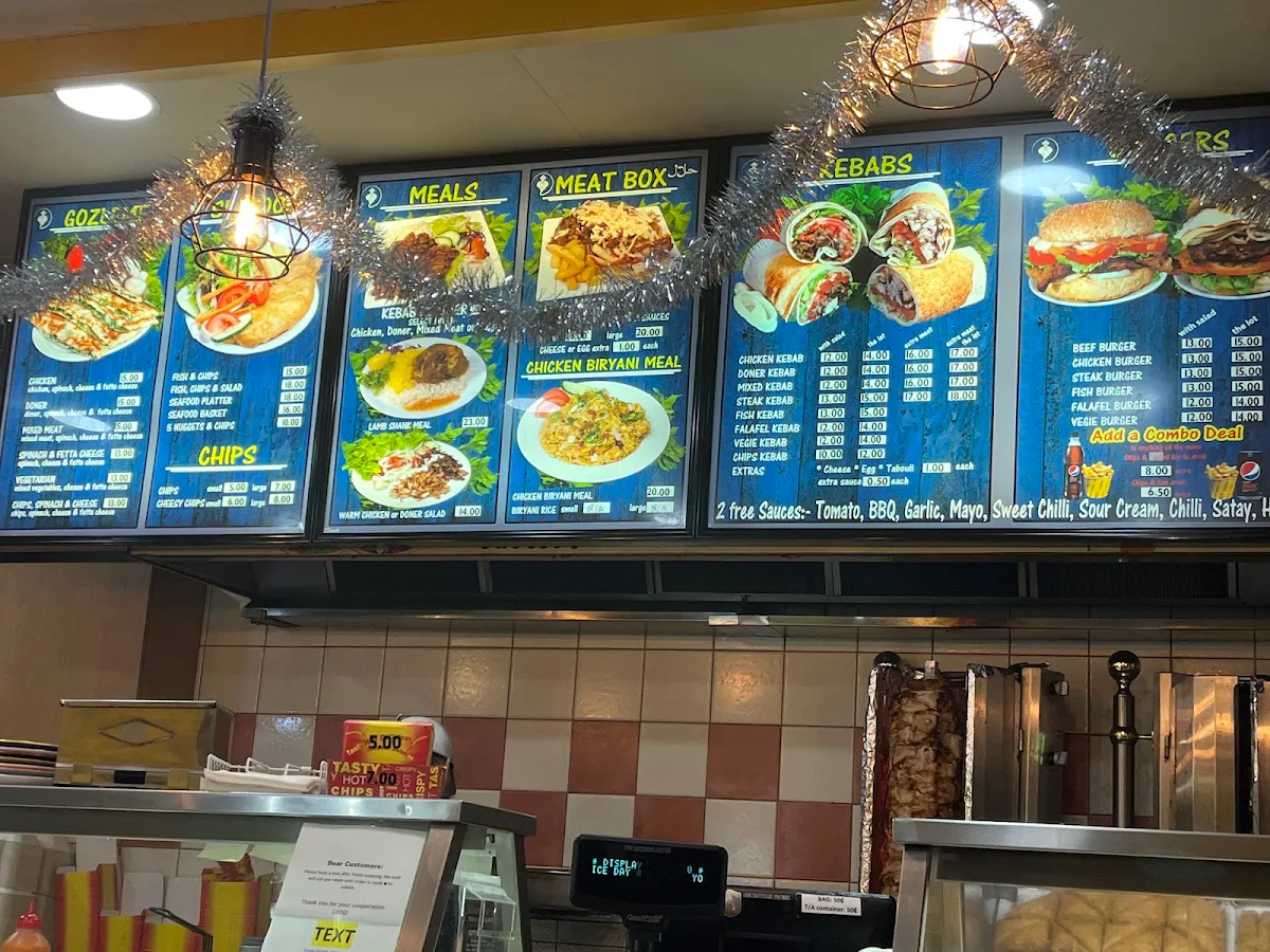 Menu, Aladdin's Pizza & Kebabs