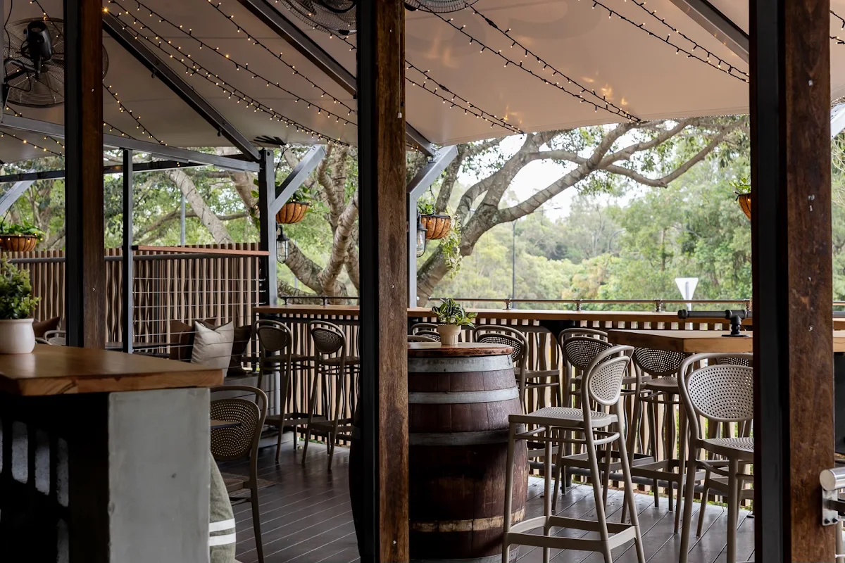 Vibe, Beach Road By 4 Pines - Noosa
