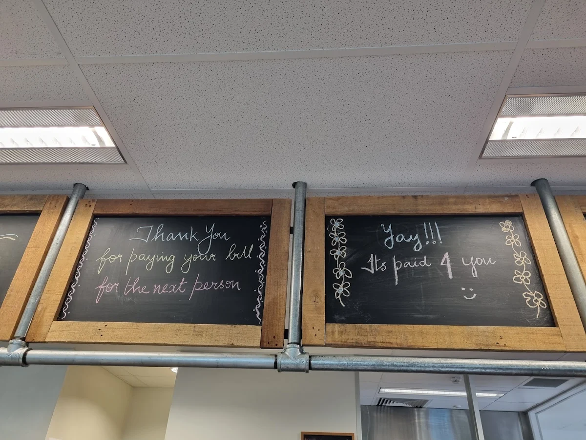 Menu, PAID 4 U CAFE