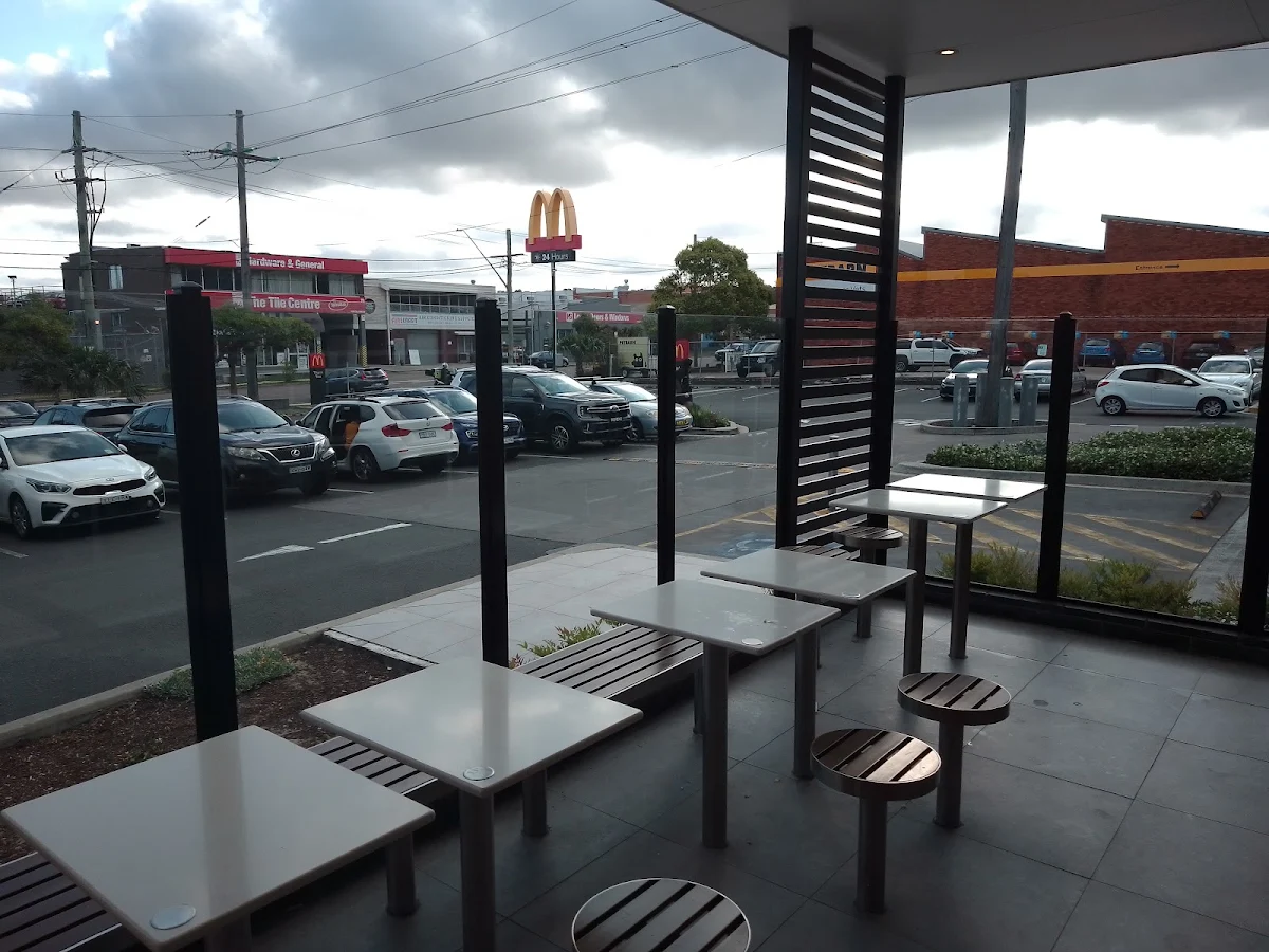 Vibe, Hungry Jack's Burgers Brookvale
