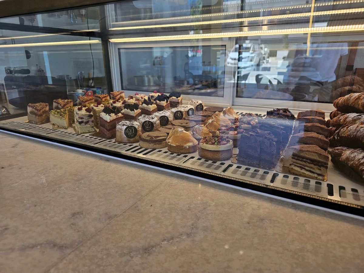 Vibe, Dolcettini Patisserie Gregory Hills