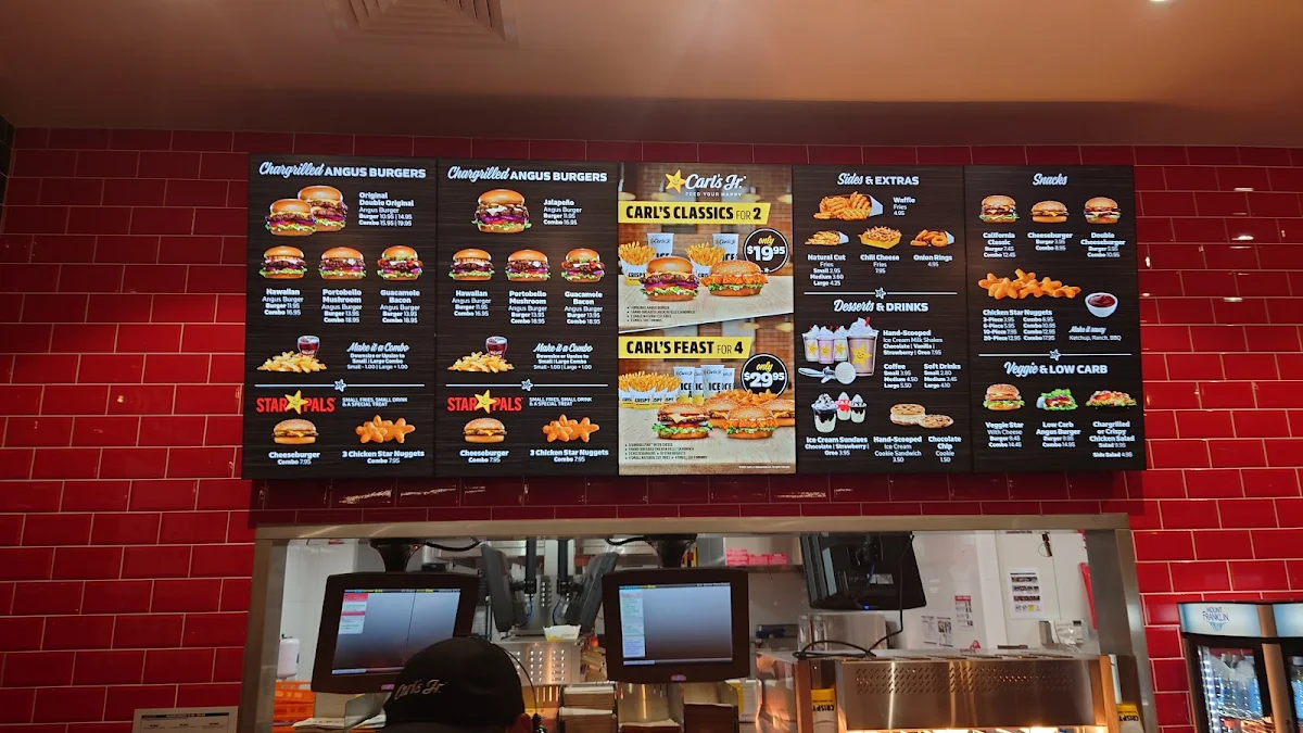 Menu, Carl's Jr. Pooraka