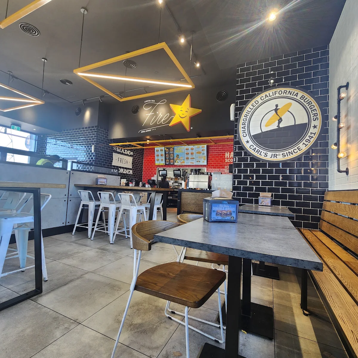 Vibe, Carl's Jr. Pooraka