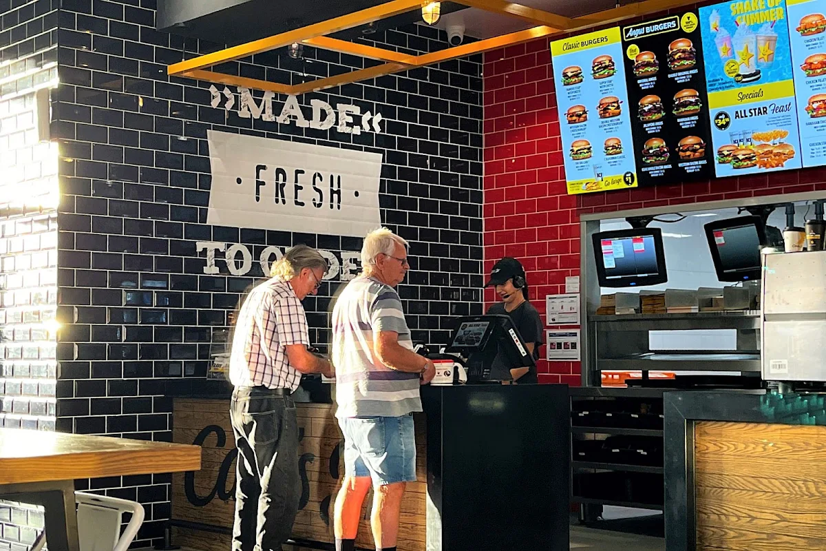Vibe, Carl's Jr. Pooraka