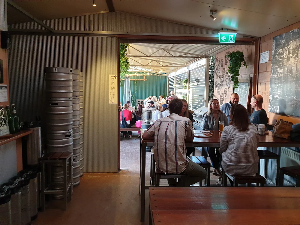 Vibe, Beaten Track Brewery