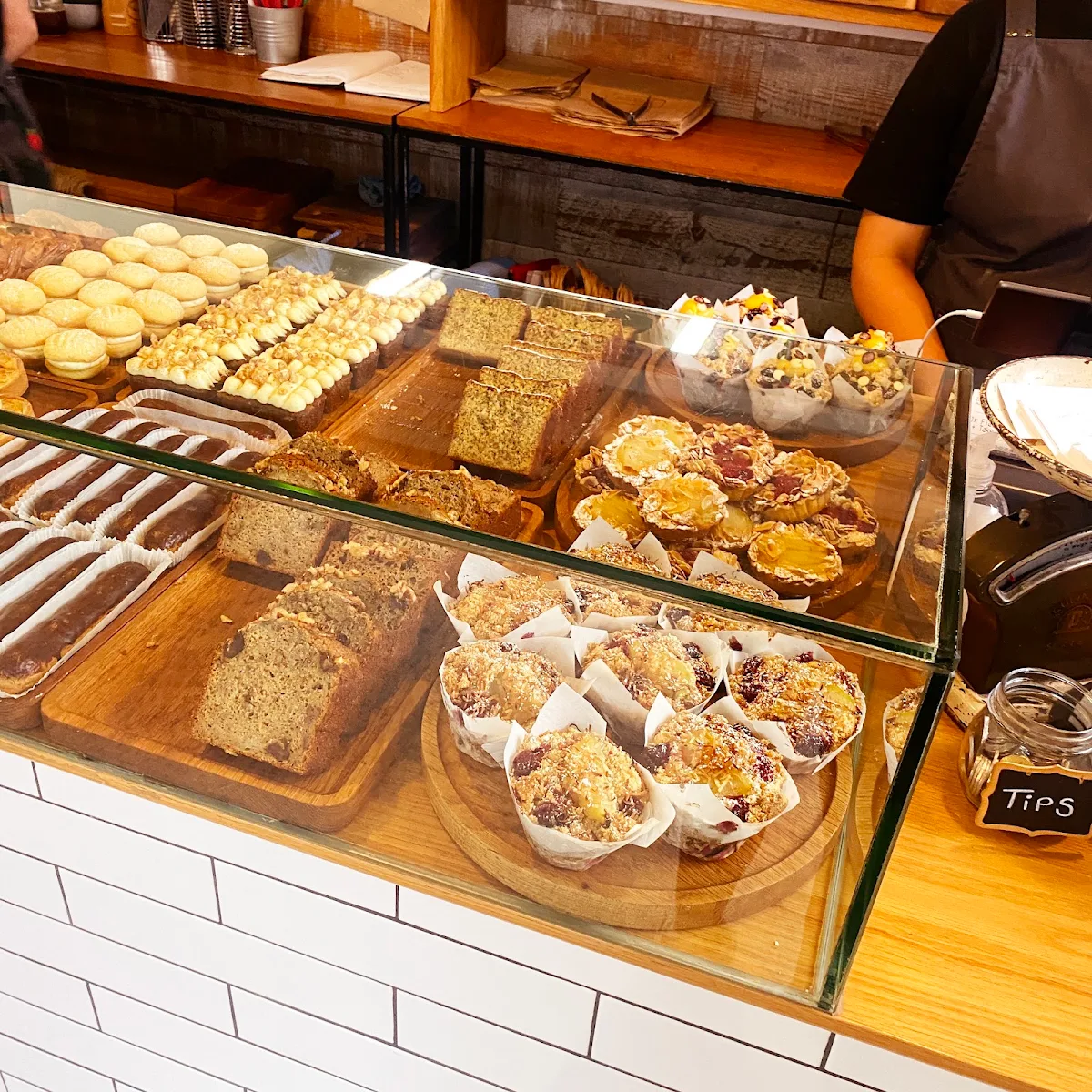 Vibe, Born & Bread Bakehouse