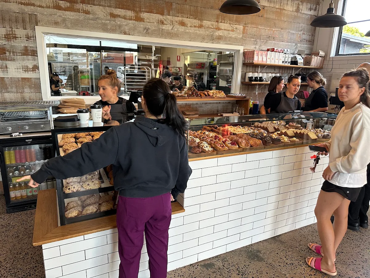 Vibe, Born & Bread Bakehouse