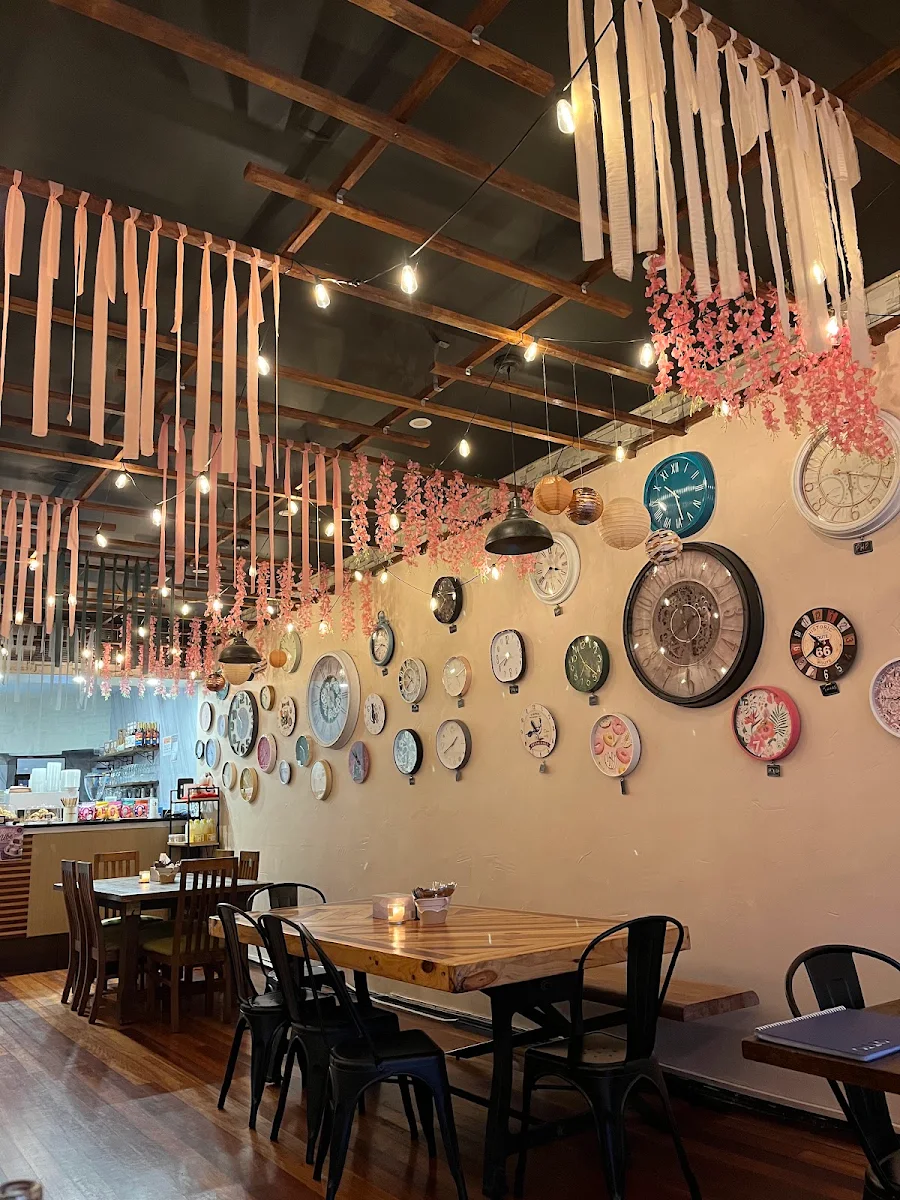 Vibe, Lugaw Queen Restaurant