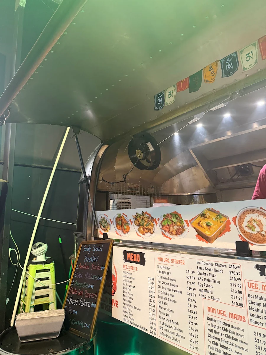 Menu, Brown Boyz Street