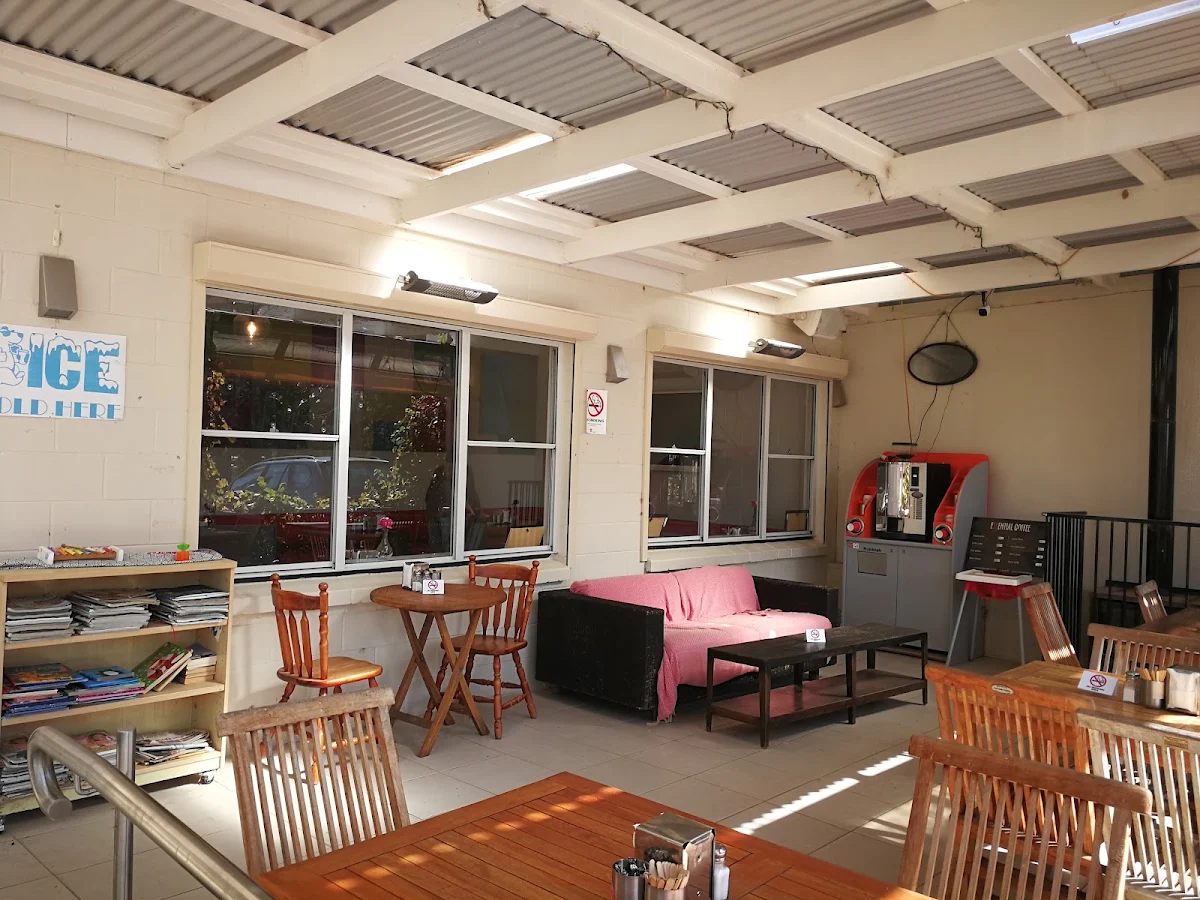 Vibe, Barney's Cafe, Bookham