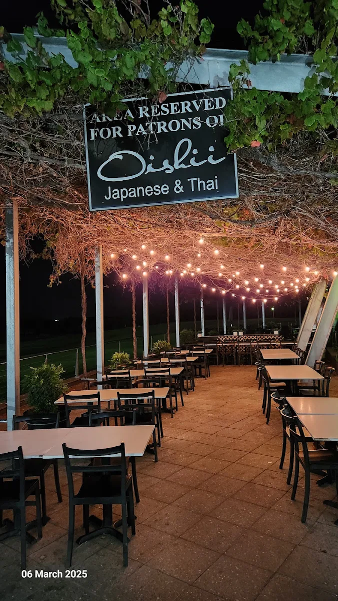 Vibe, Oishii Japanese and Thai Restaurant