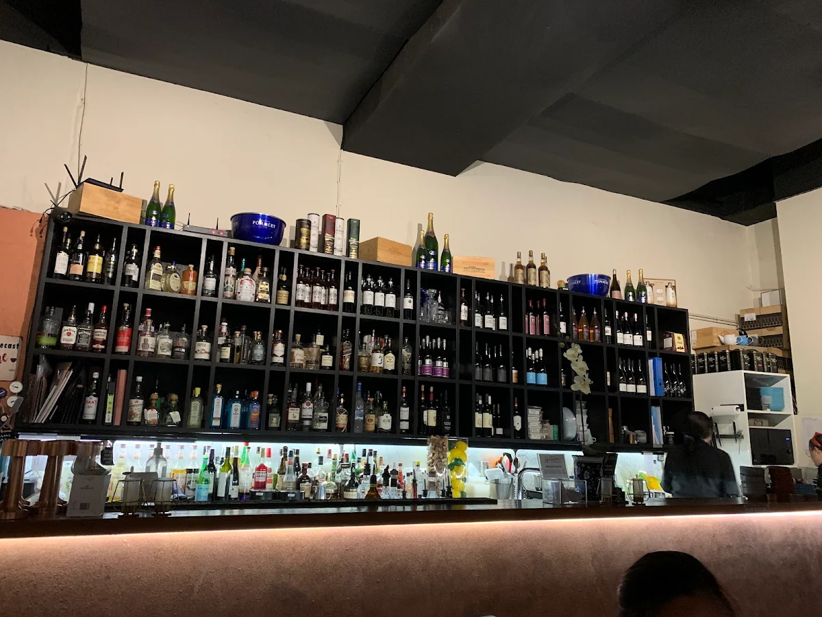 Vibe, Life's Too Short Bar