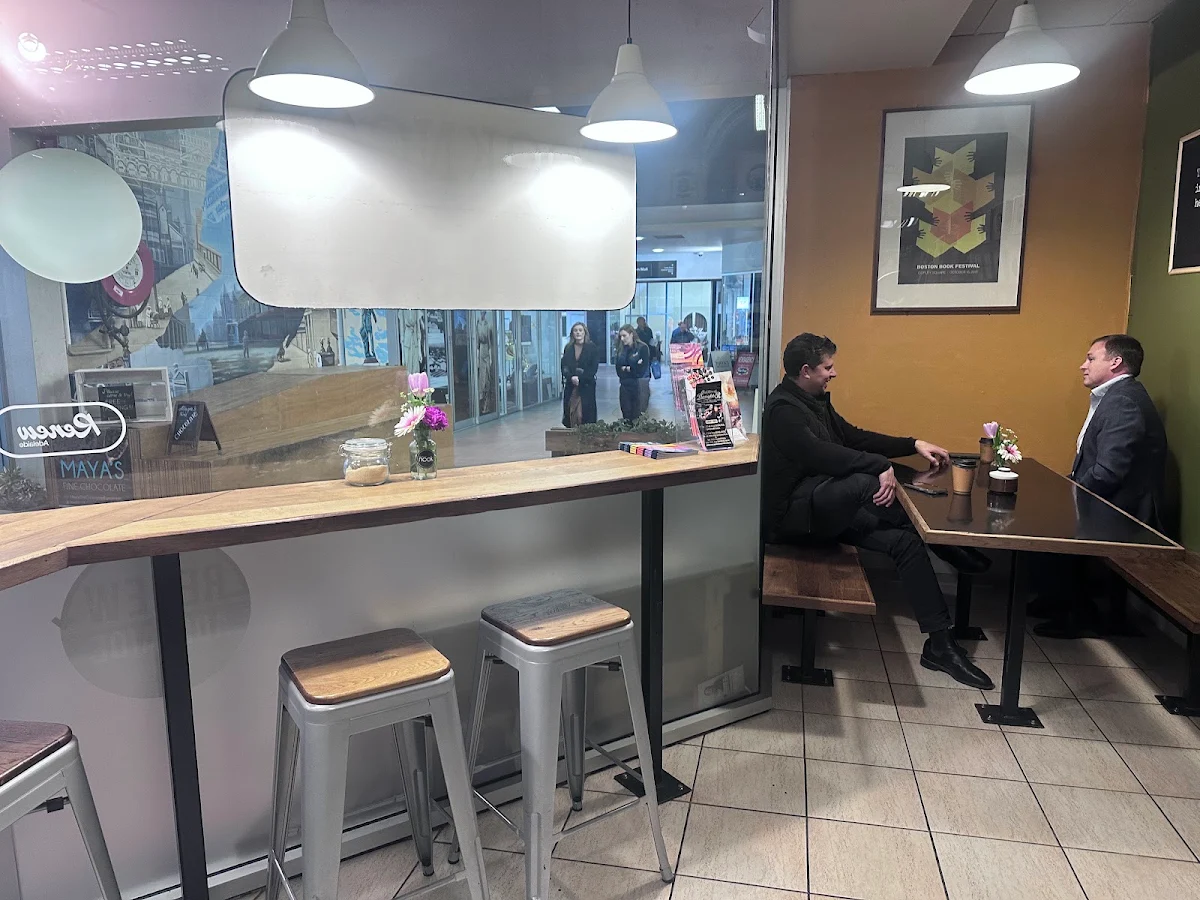 Vibe, Booknook & Bean