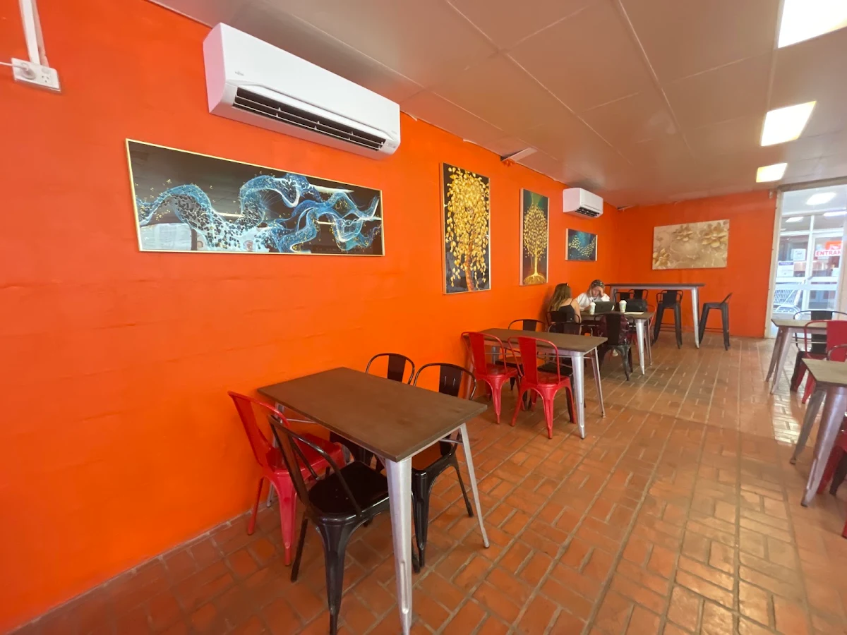 Vibe, RICHI’S Golden Cafe and Restaurant