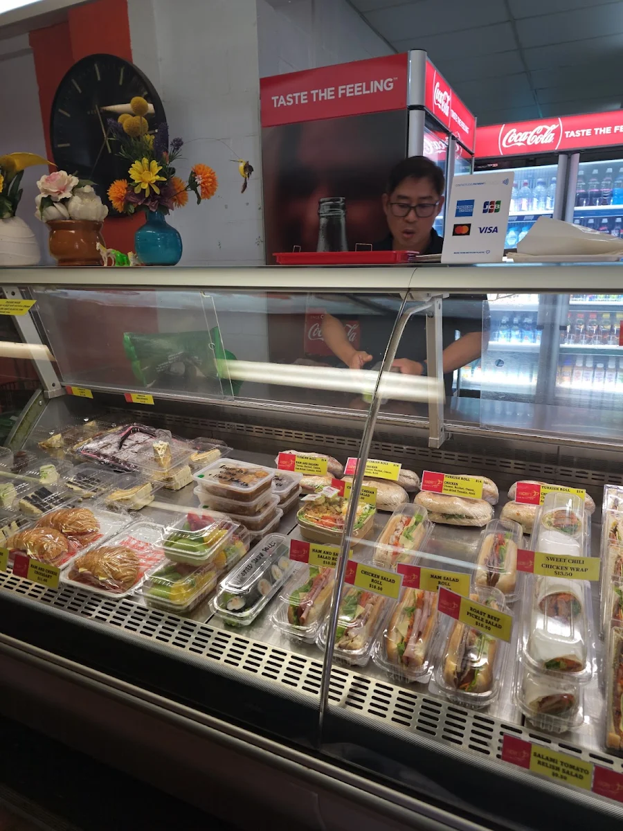 Vibe, RICHI’S Golden Cafe and Restaurant