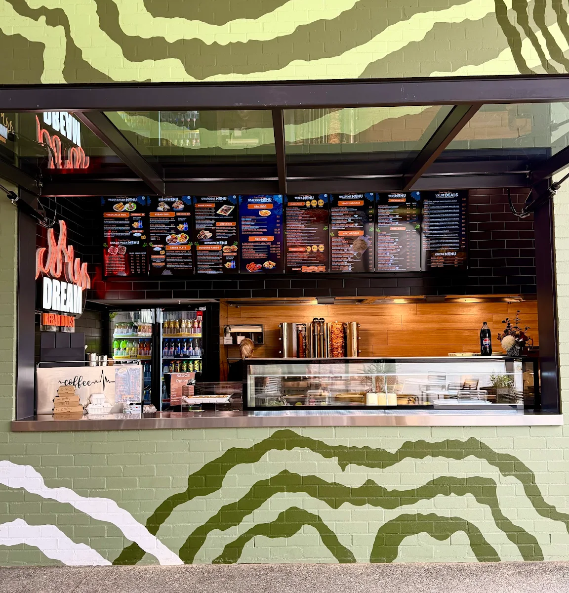 Vibe, Dream kebab house