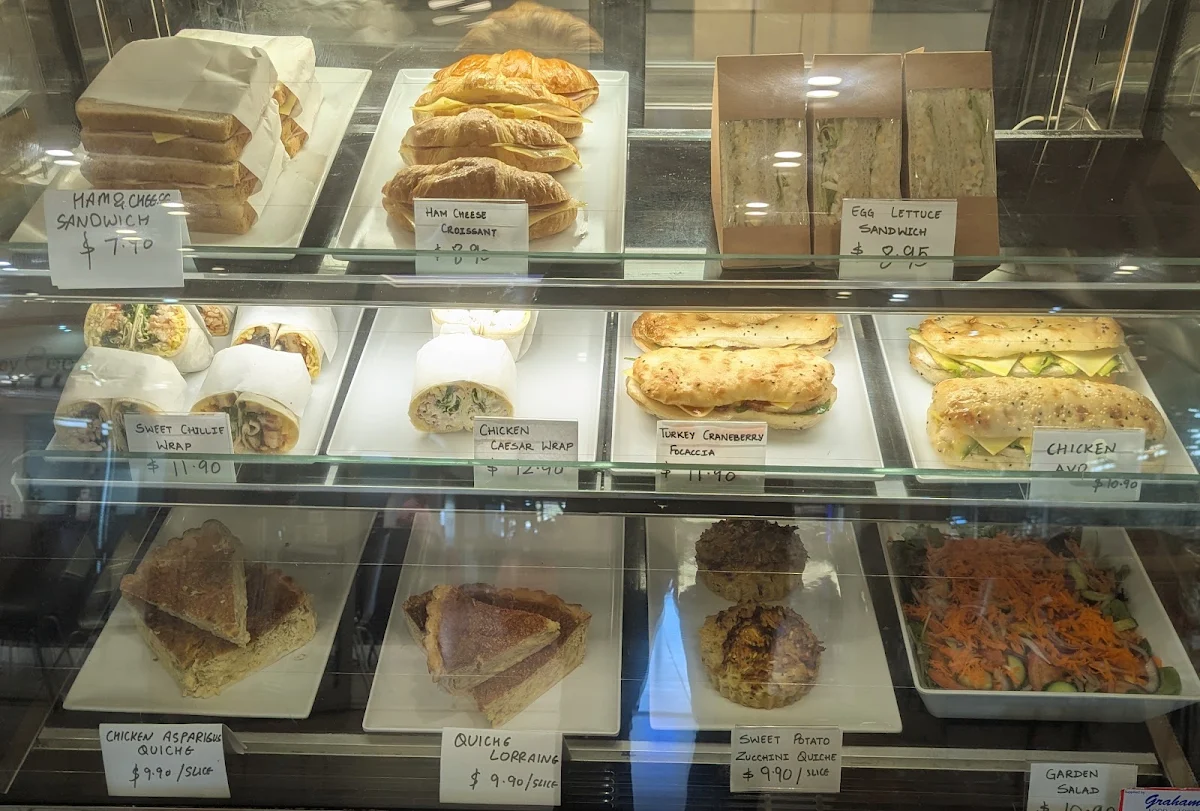 Vibe, The Honey Bee Cafe
