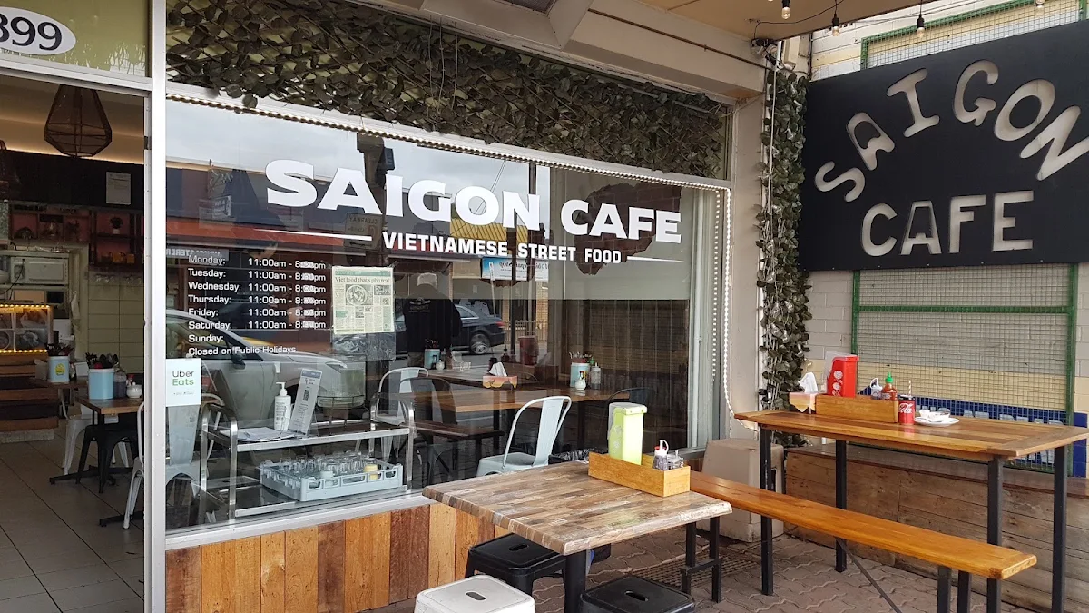 Vibe, Saigon Cafe