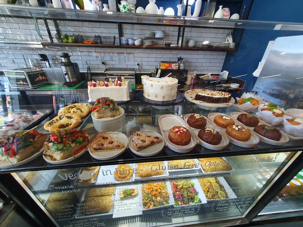 Vibe, Illume Cafe Bakery