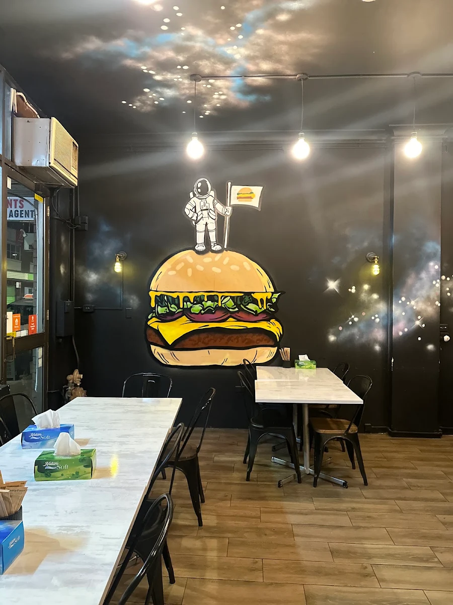Vibe, Burger Lab
