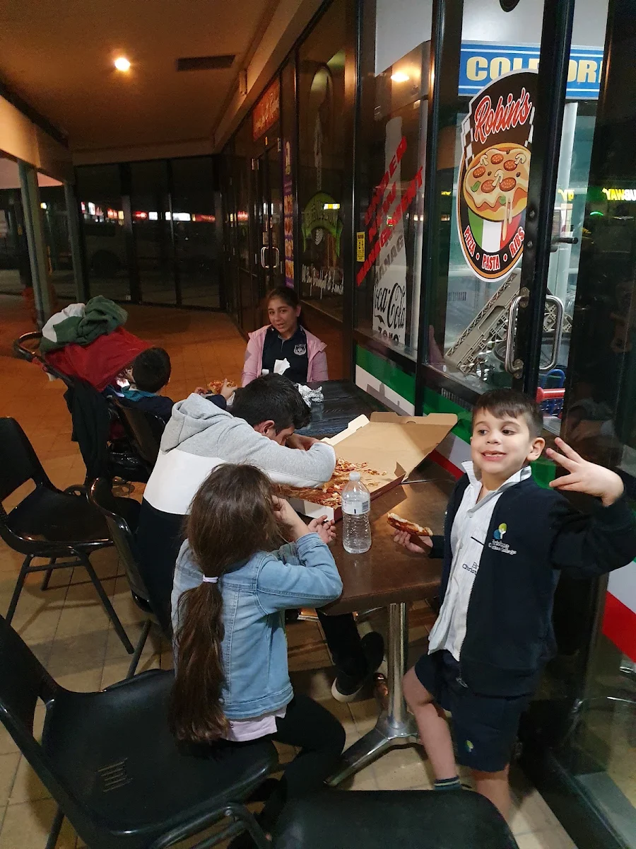 Vibe, Robins Pizza, Pasta & Ribs